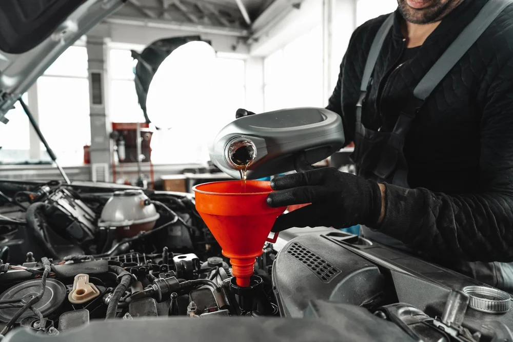 Franks-Auto-Repair_Services_Oil-change